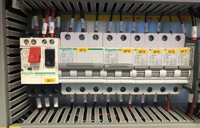 QC11K-12x3200mm Hydraulic Guillotine Shear Machine