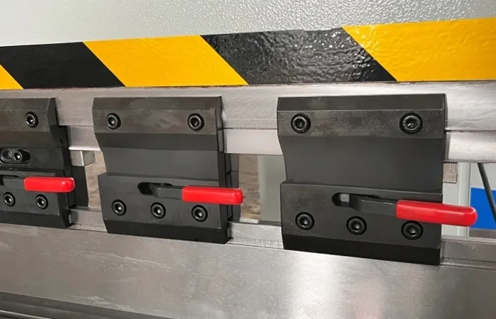 WE67K-130T-4100mm CNC Hydraulic Press Brake