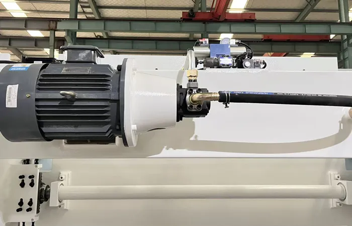 hydraulic press metal bender