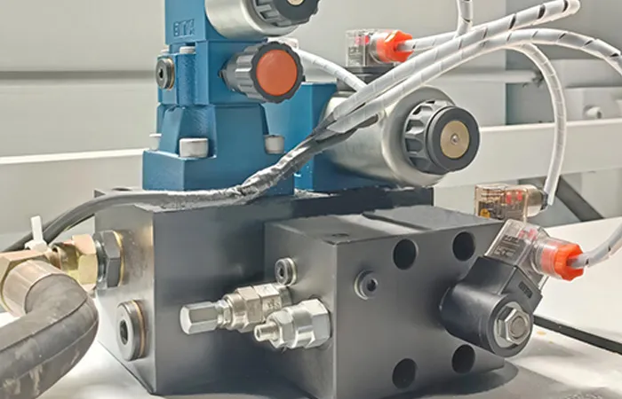 QC11K-12x3200mm Hydraulic Guillotine Shear Machine