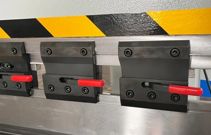 WE67k-100t-3200mm CNC Press Brake