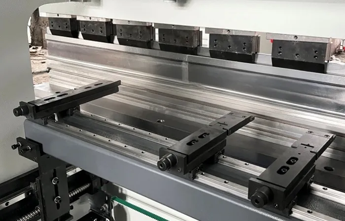 WE67k-100t-3200mm CNC Press Brake