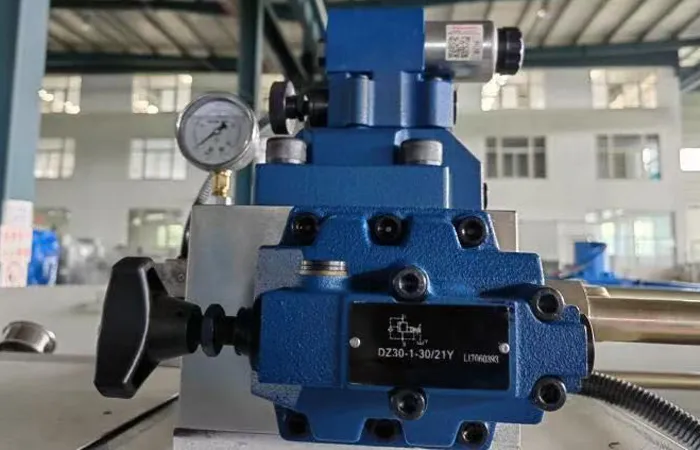 QC11K-12x3200mm Hydraulic Guillotine Shear Machine