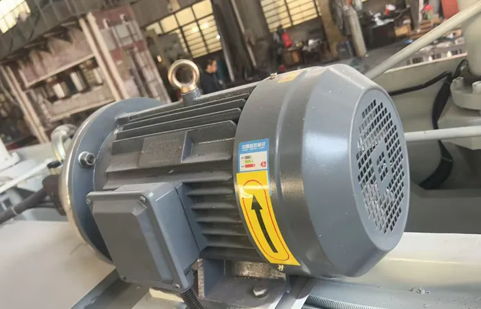 QC11Y-12x2500mm Hydraulic Gusseter Shearing Machine