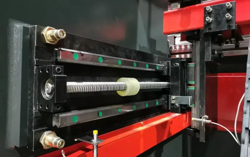 The dynamic return and high-speed axis of the ball screw and linear guide are attributed to the ball screw and linear guide.