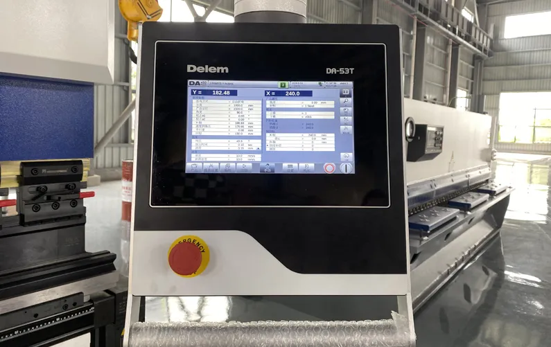 Original Delem DA53T CNC Control System