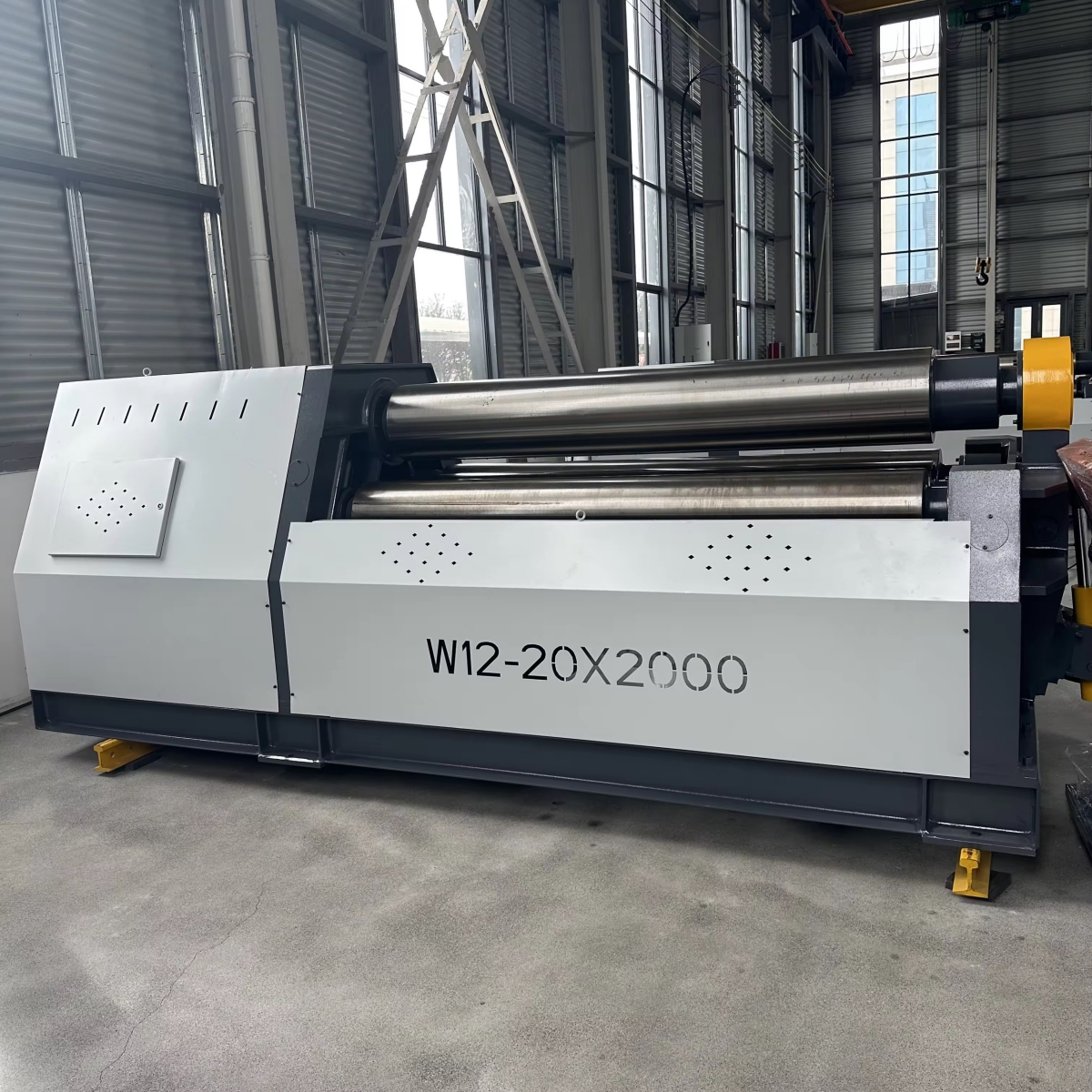 4-roller CNC plate rolling machine sliding guide and 4-roll configuration