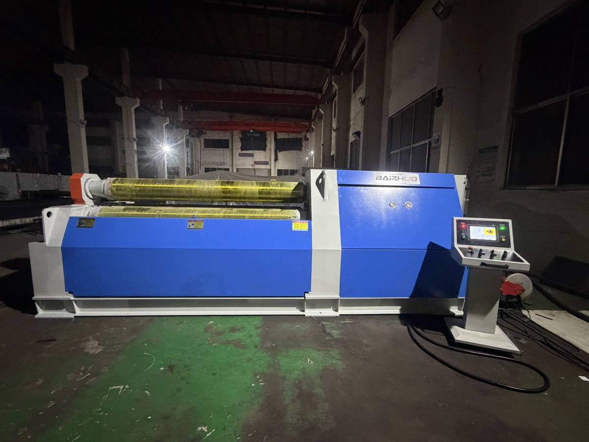how-to-choose-the-right-4-roll-plate-rolling-machine-for-your-metal-fabrication-business-1.jpg how-to-choose-the-right-4-roll-plate-rolling-machine-for-your-metal-fabrication-business-1.jpg