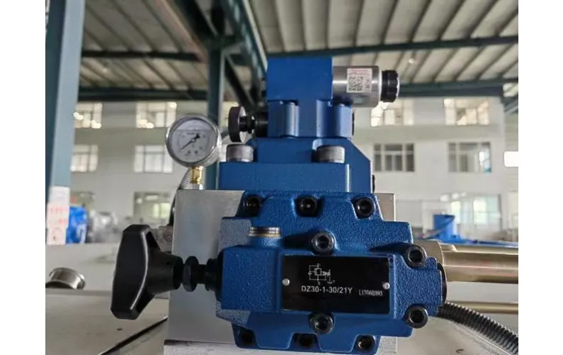 Heavy-Duty Front Support Arms with Roller Bearings for CNC Press Brakes