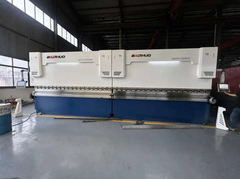 200T 4000mm press brake.jpg 200T 4000mm press brake.jpg
