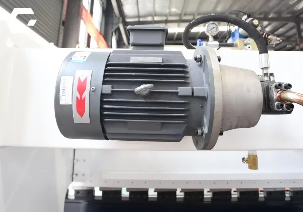 cnc-press-brake-noise-common-causes-and-how-to-fix-them2.jpg cnc-press-brake-noise-common-causes-and-how-to-fix-them2.jpg